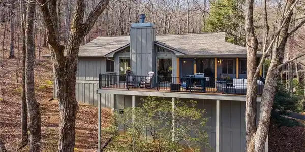 119 Soaring Hawk Circle