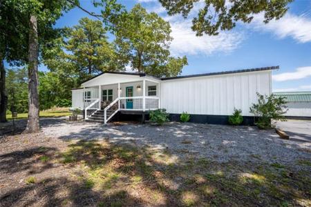 437 Crabapple Road