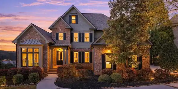 3734 Wavespray Court