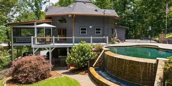 74 Valley Drive