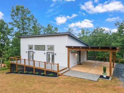 1362 Crossroads Church Road