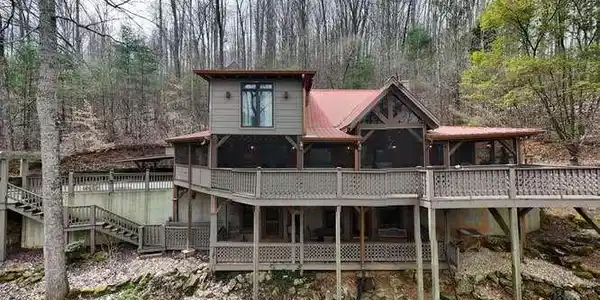 77 Bryant Cove Road