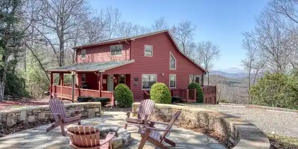 330 Mattie Lane