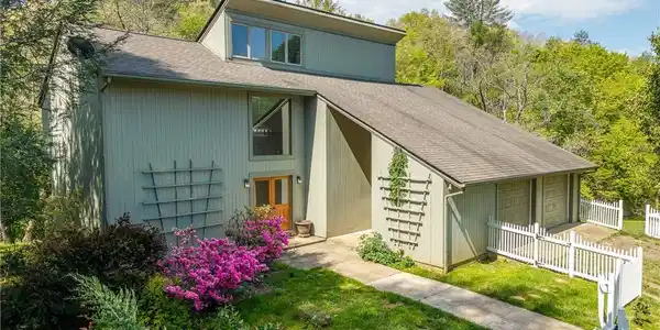 215 Murphy Lane