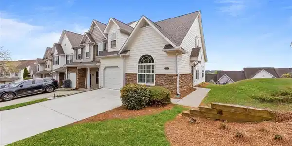 2024 Hoods Fort Circle NW