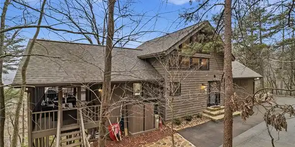 674 Grouse Gap Drive