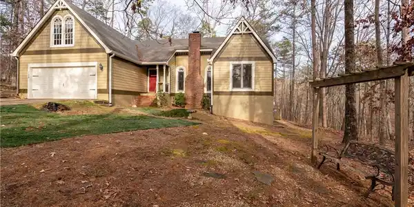 105 Klamath Court