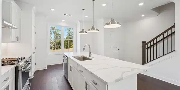 621 Silva Street Unit 124