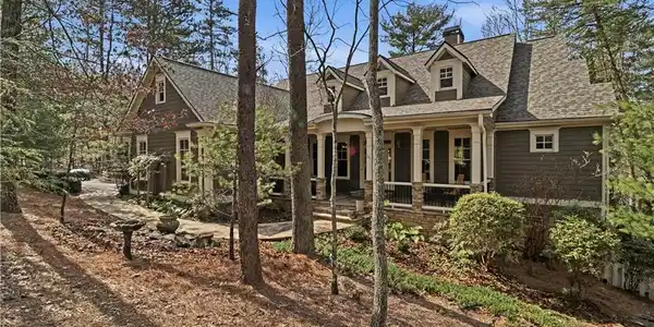 89 Bluestern Drive NW