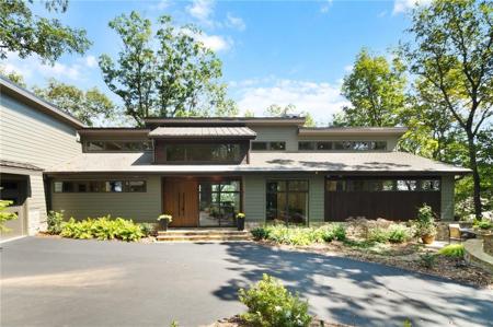 7207 Ridgeview Drive