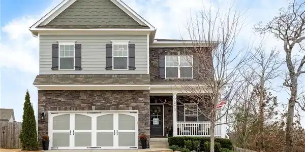 213 Augusta Walk