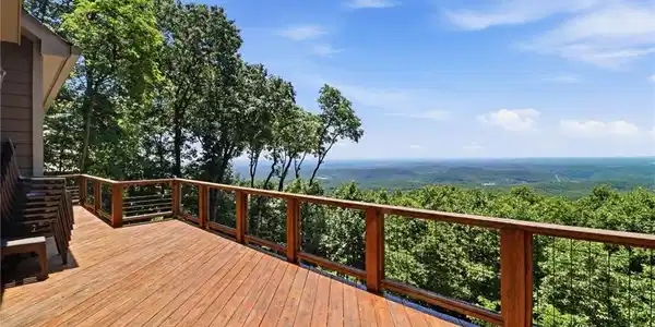 1837 Ridgeview Drive