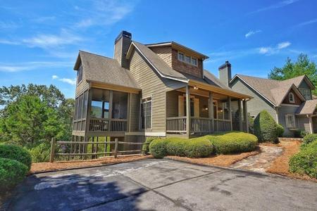 11 Laurel Ridge Lane