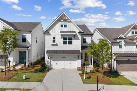 637 Skytop Drive