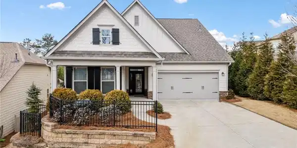 117 Laurel View