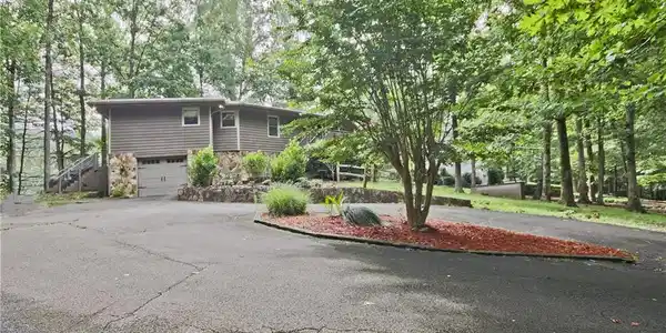 112 Tamarack Drive