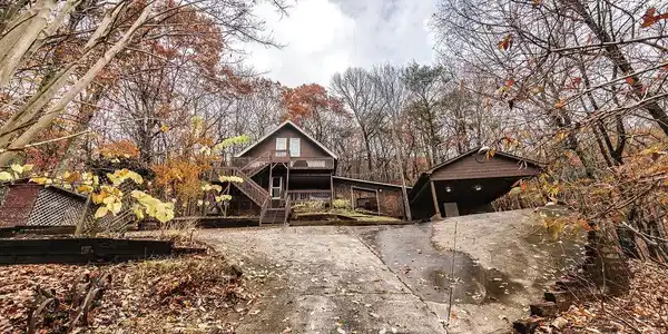 533 Sassafras Mountain Road