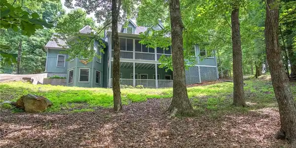312 Lake View Trace