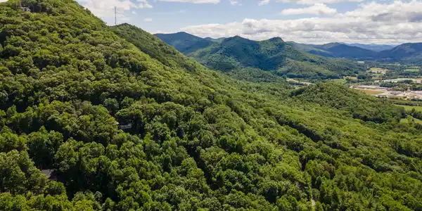 11 Walnut Mountain Road, Rabun Gap GA 30568