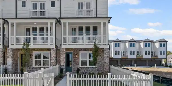 217 Village Overlook # H3, Canton GA 30114