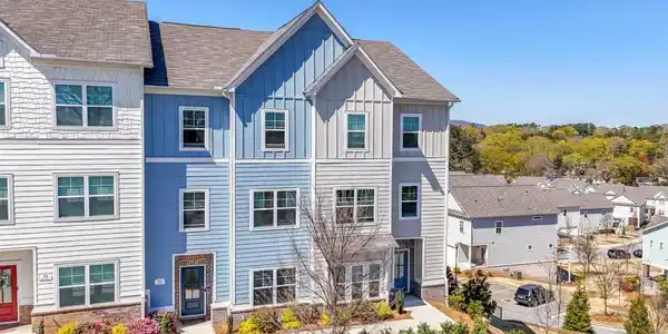82 Rising Fawn Lane, Marietta GA 30060