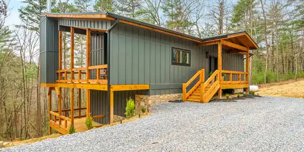 155 Doe Run, Ellijay GA 30540
