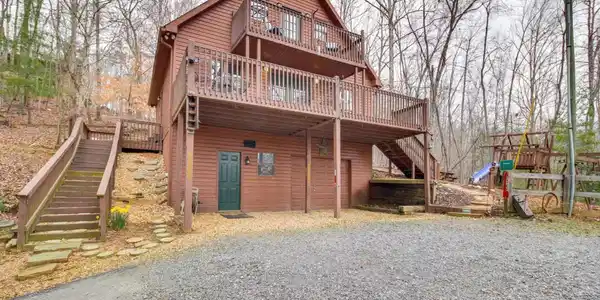 148 Gateway Drive, Ellijay GA 30540