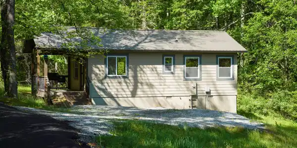 418 W Langston Avenue, Clayton GA 30525