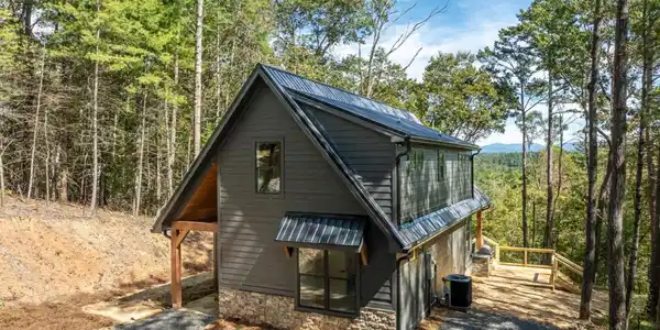 110 Red Oak Trail, Ellijay GA 30540