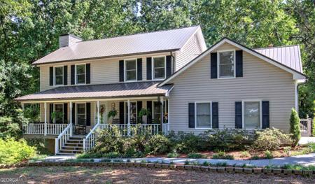 338 E Valley Road NE, Rydal GA 30171