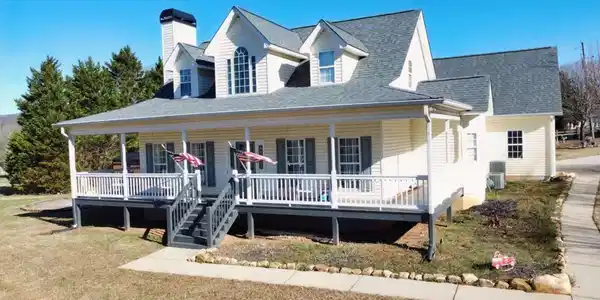 101 Lathem Drive, Clermont GA 30527