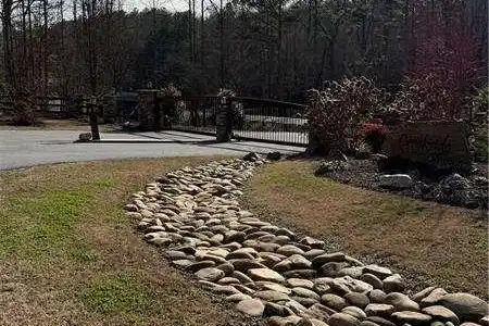 316 Pebble Trace Street, Ellijay GA 30540