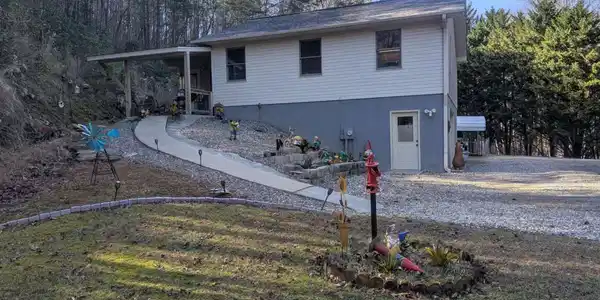 67 Matthew Street, Blairsville GA 30512