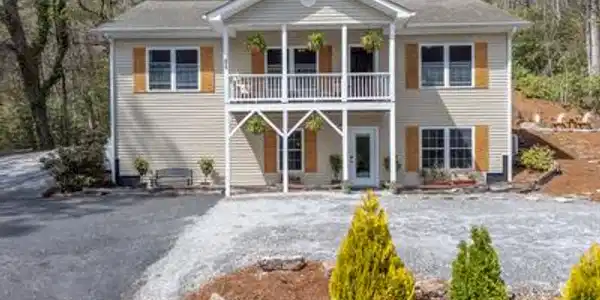 85 Dixieland Lane