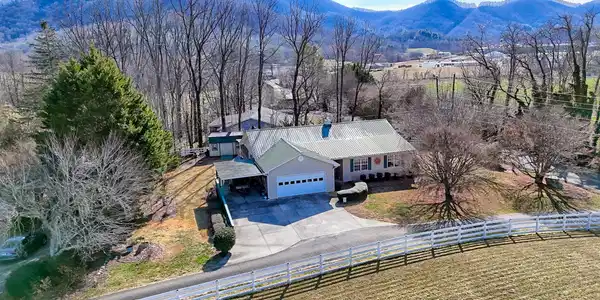16 Riverview Lane, Dillard GA 30537