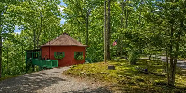 102 Mizzen Court, Ellijay GA 30540