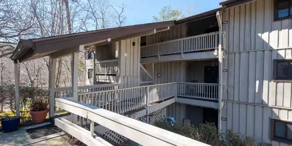 227 Shakespeare Drive # 302, Clayton GA 30525