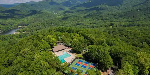 9806 Fairway Drive, Jasper GA 30143