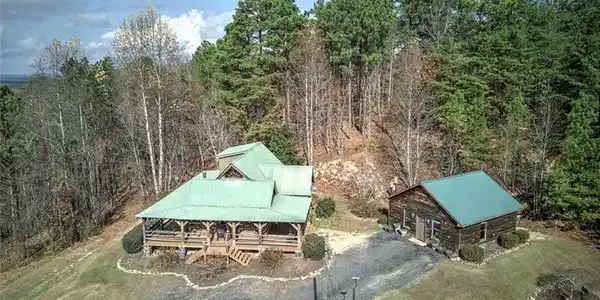 1252 PARIS MOUNTAIN Road, Rockmart GA 30153