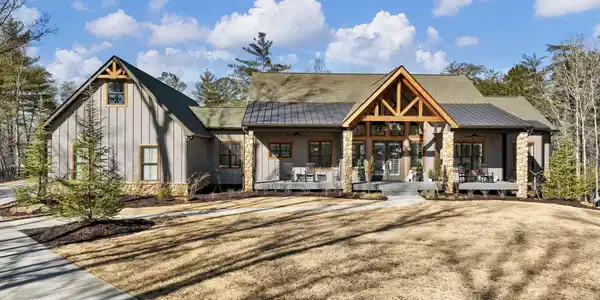 175 Lands End Trail, Cleveland GA 30528