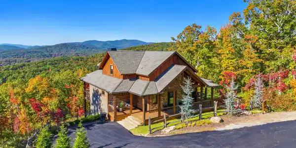 226 Round Top Road, Mineral Bluff GA 30559