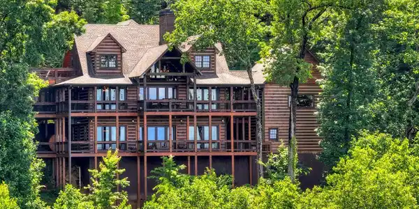 454 Genessee Path, Blue Ridge GA 30513