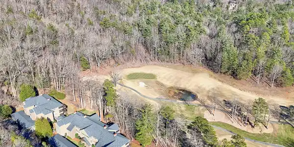 112 Glen Eagle Court