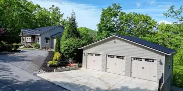2406 Big Cove Drive, Hiawassee GA 30546