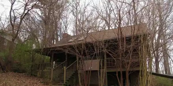1741 Lucy Drive NW, Kennesaw GA 30152