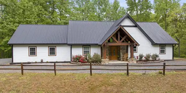 137 Thornwood Lane, Ellijay GA 30540