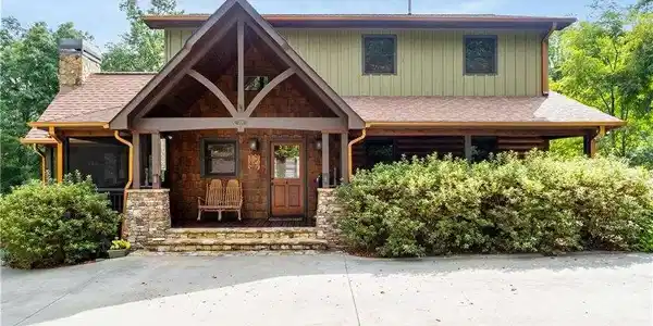 218 Chickadee Drive, Blue Ridge GA 30513