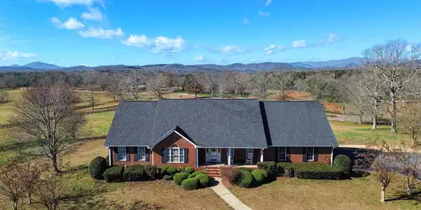 1064 Annandale Drive, Clarkesville GA 30523