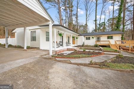 2439 Lakeshore Drive NE, Conyers GA 30012