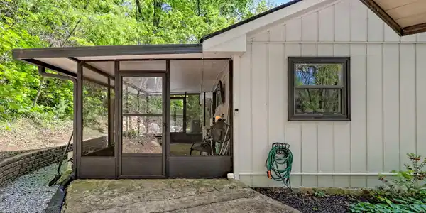 41 Mike Foster Lane, Clayton GA 30525